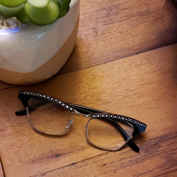 Glamorous Oval Black Reading Glasses - Picture 4 of 7